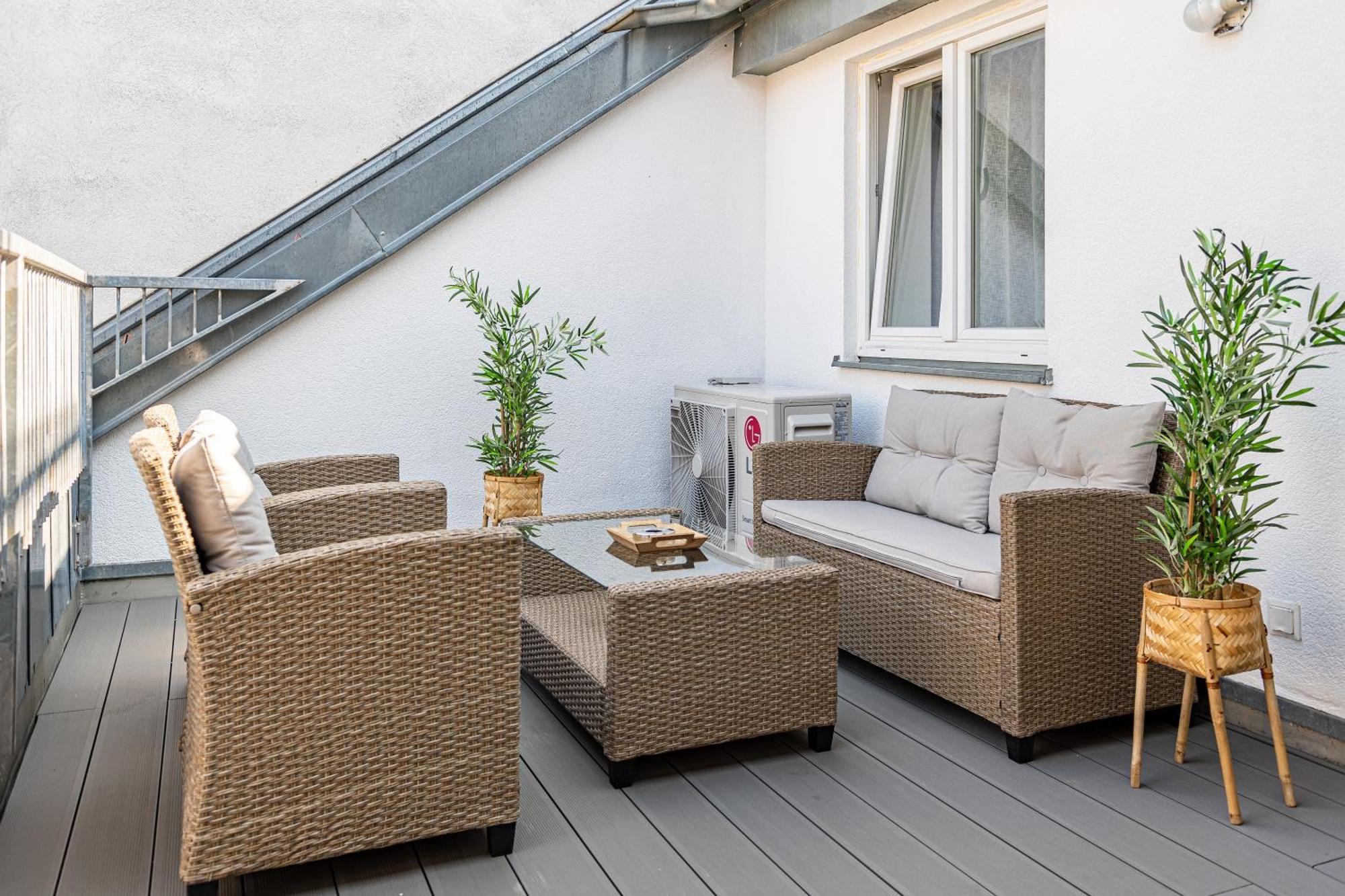 Apartment With Balcony Near Augarten Вена Экстерьер фото