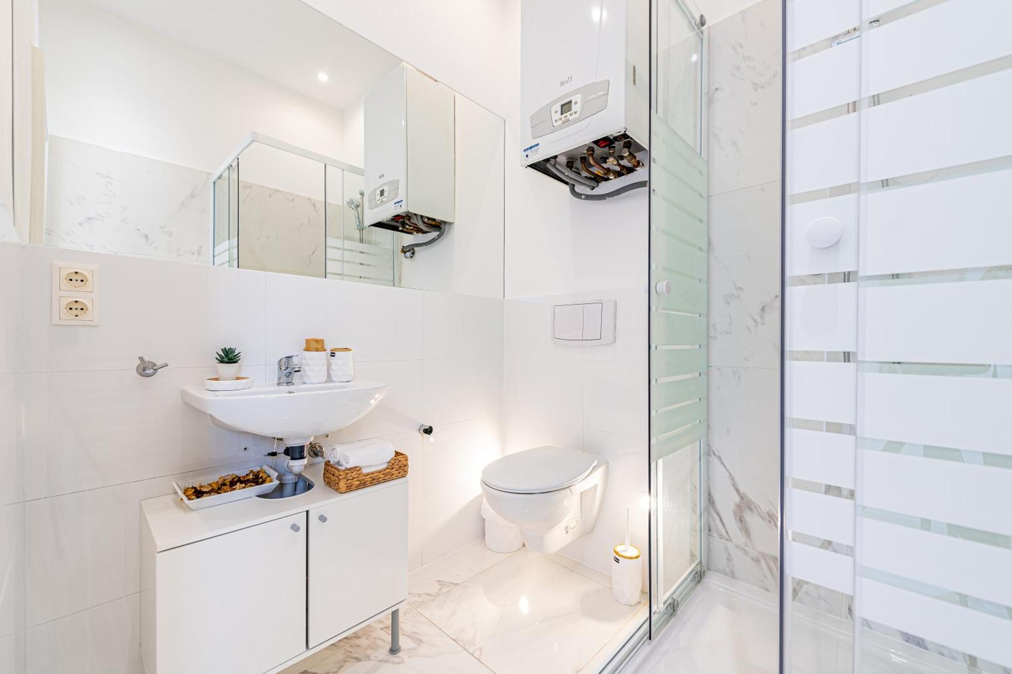 Apartment With Balcony Near Augarten Вена Экстерьер фото