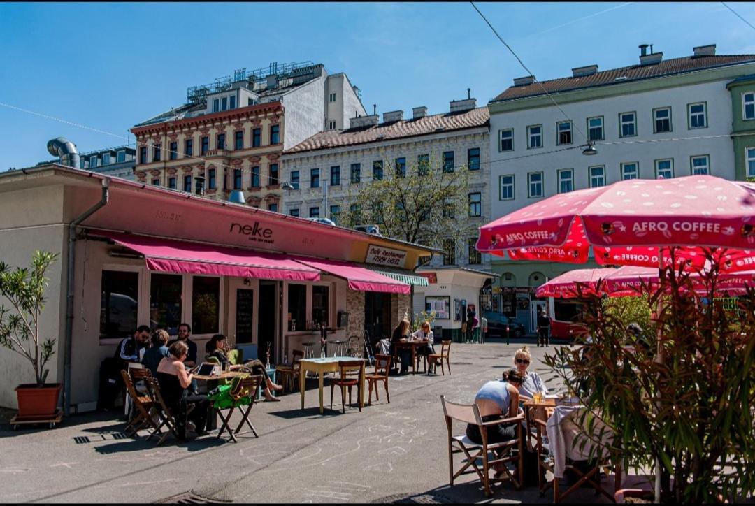 Apartment With Balcony Near Augarten Вена Экстерьер фото